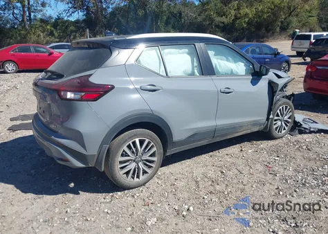 2024 Nissan Kicks Sv Xtronic Cvt z USA, uszkodzony, nr VIN 3N1CP5CV7RL574269